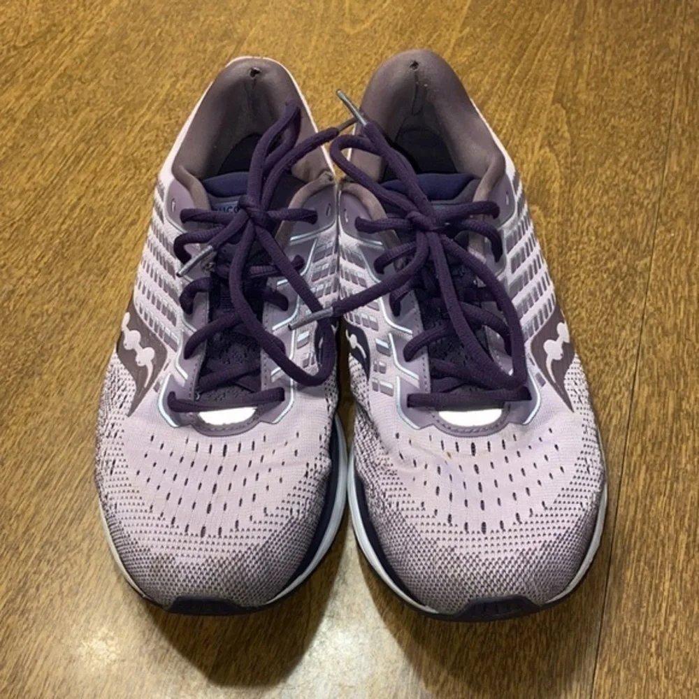 Saucony Ride 13 Running Shoe- Women’s size 10‎ in purple